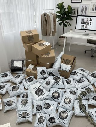 BF zľavy v plnom prúde!🖤 Stihnite svoje kúsky 💖 www.CRIBS.sk